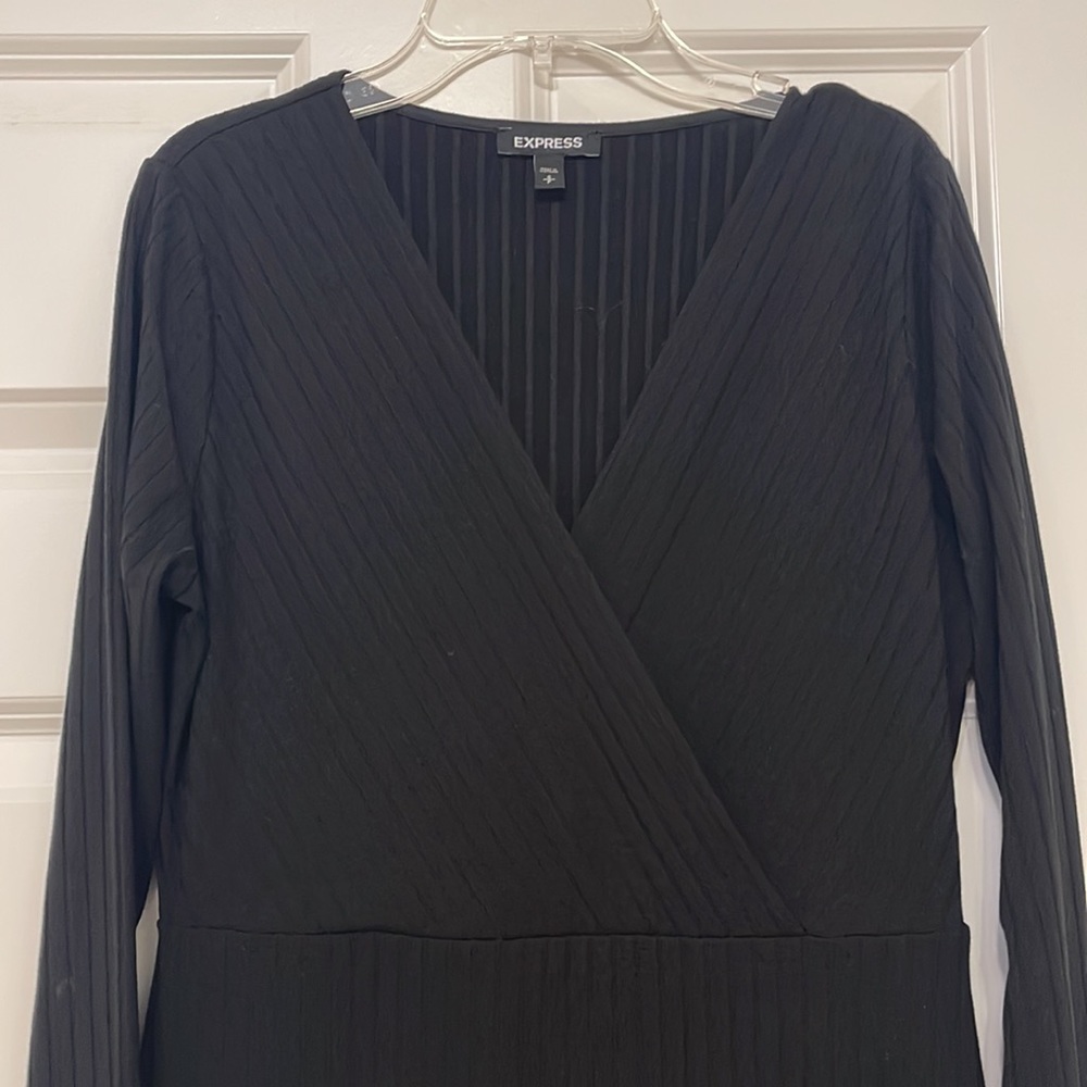 EXPRESS Ribbed Wrap Front Long Sleeve Maxi Dress - Picture 4 of 6